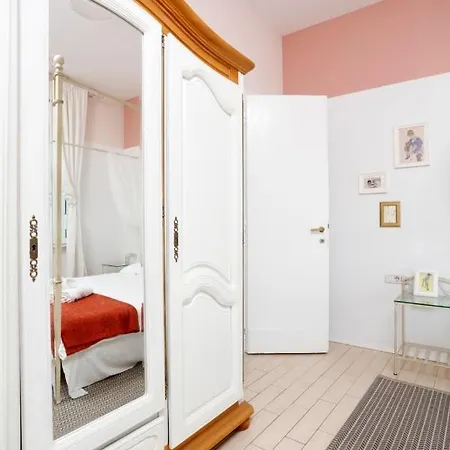 Classy 2 Bedroom In Center Bucharest
