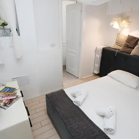 Classy 2 Bedroom In Center * Bucharest