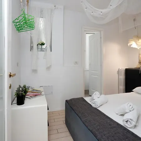 Classy 2 Bedroom In Center Bucharest